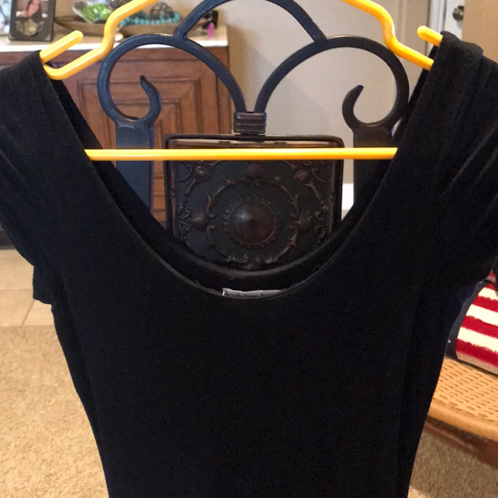 Dress - Picture 4 of 4